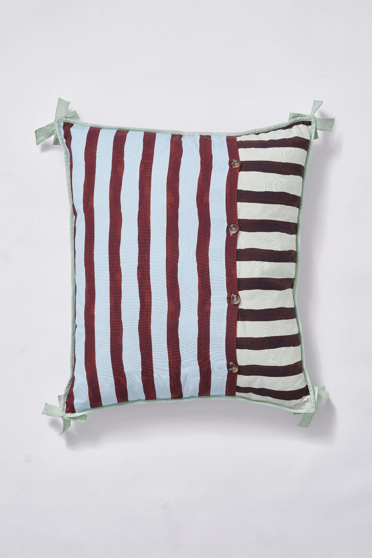 pet bed- multi stripe
