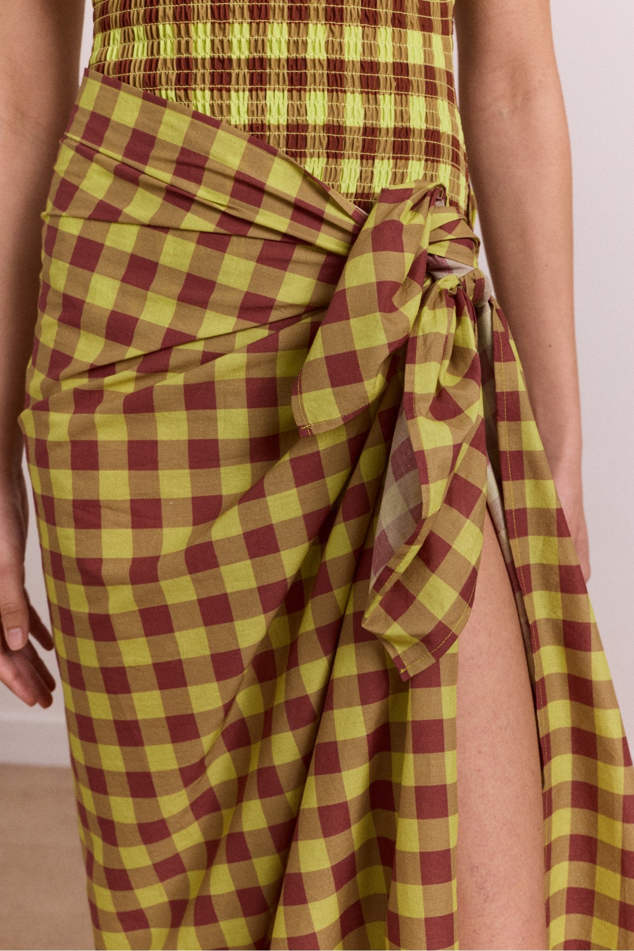 sarong - avo choc gingham
