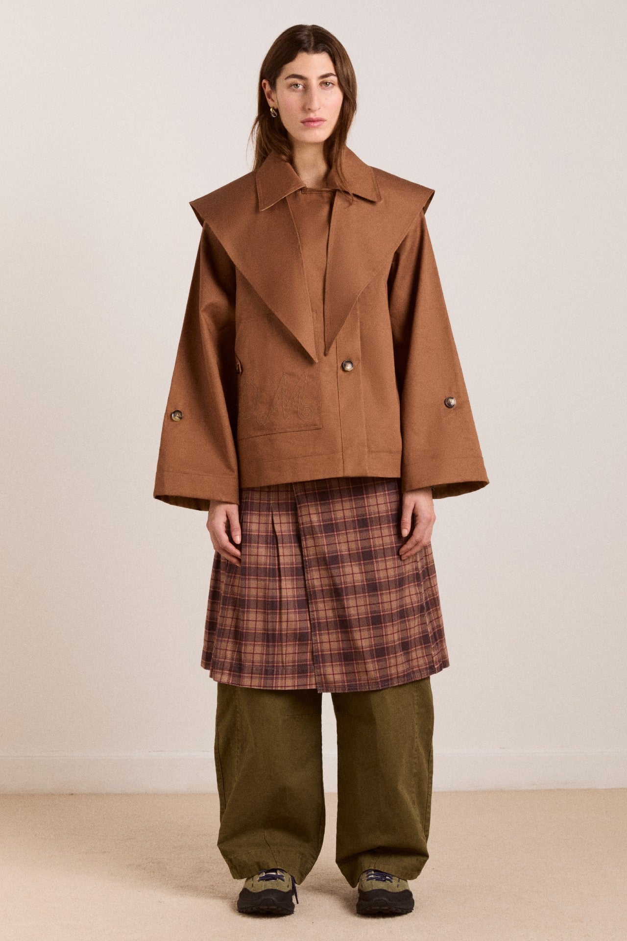 reversible jerry crop trench coat - camel spot