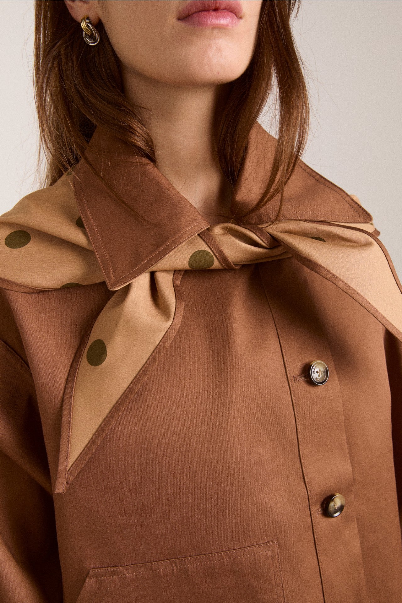 reversible jerry crop trench coat - camel spot