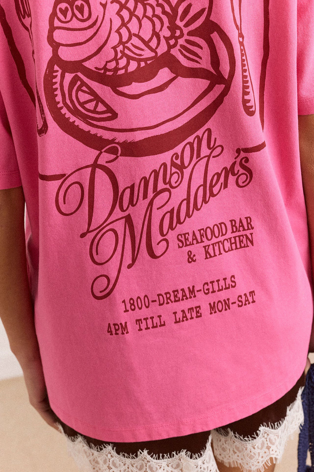 gill of dreams graphic tee - pink