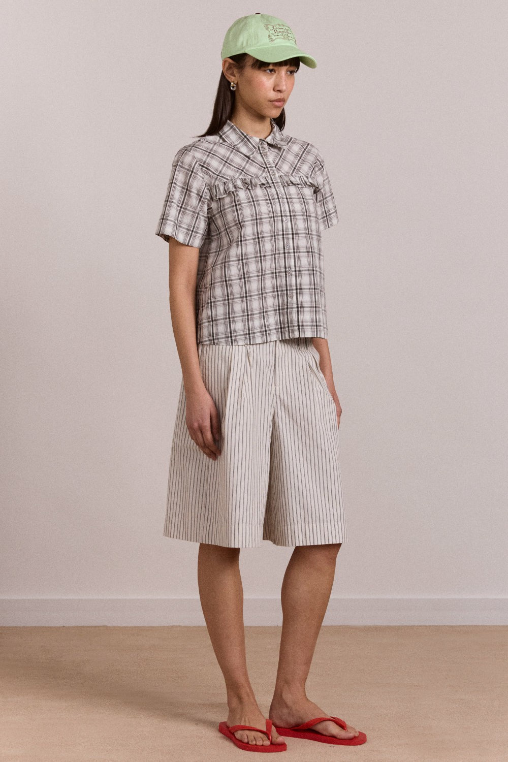 kirby shirt - greyscale check