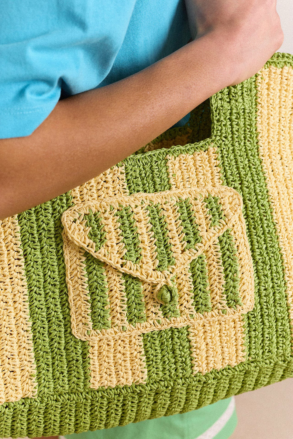 orla oversized raffia beach bag - apple stripe