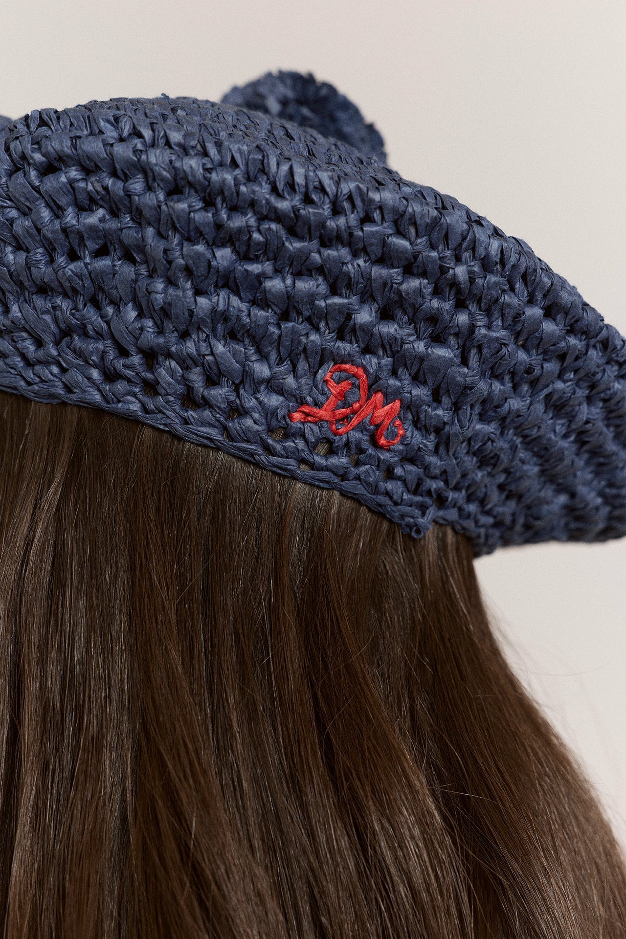 raffia pom pom beret - navy