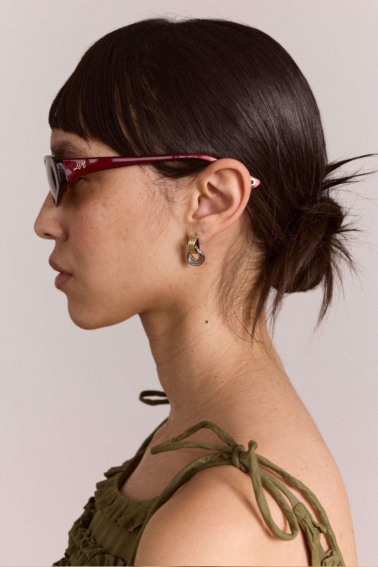 mateo sporty sunglasses - metallic plum