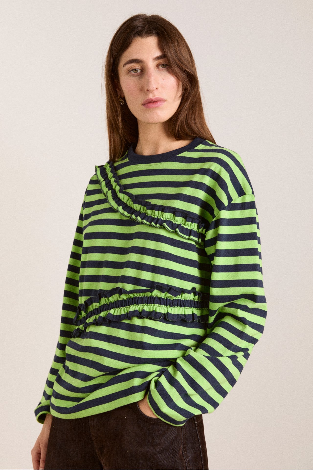prudie ruffle tee - navy/lime