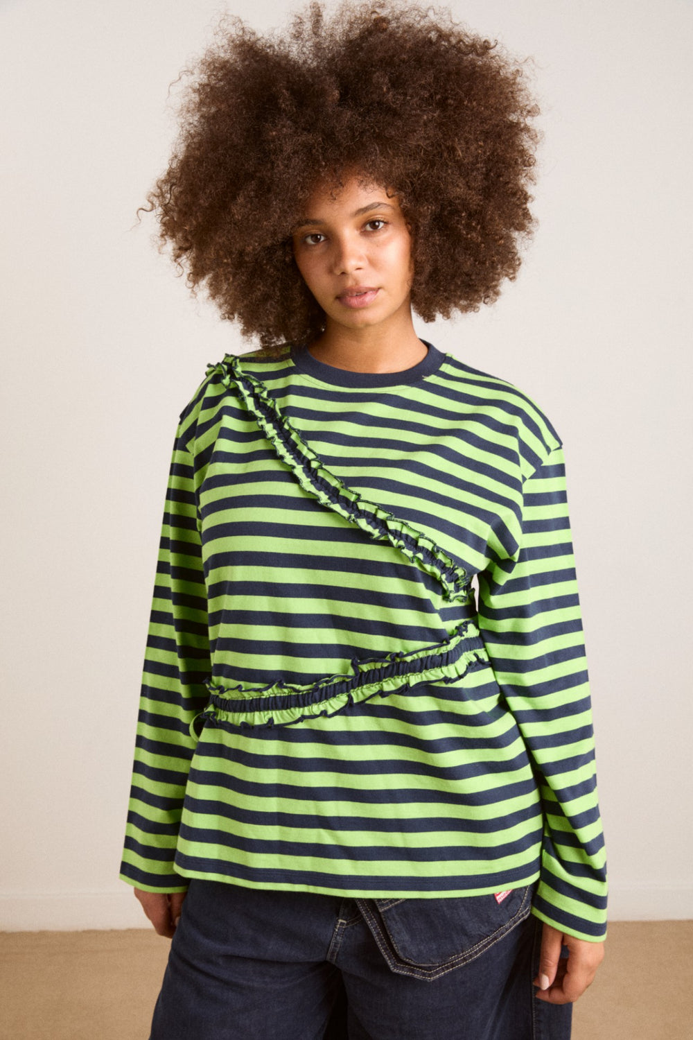 prudie ruffle tee - navy/lime