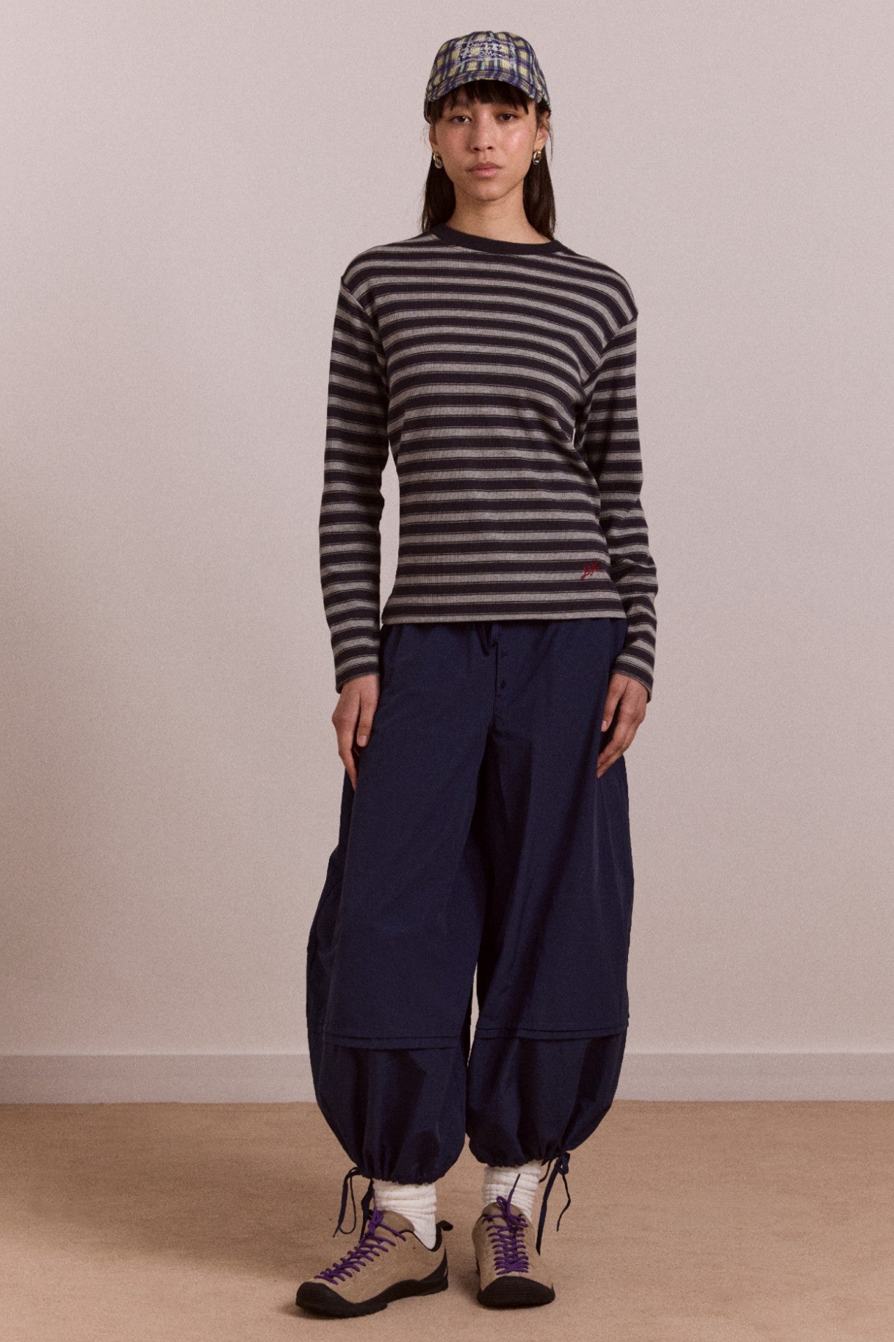 lilah fitted ls tee - grey marl stripe