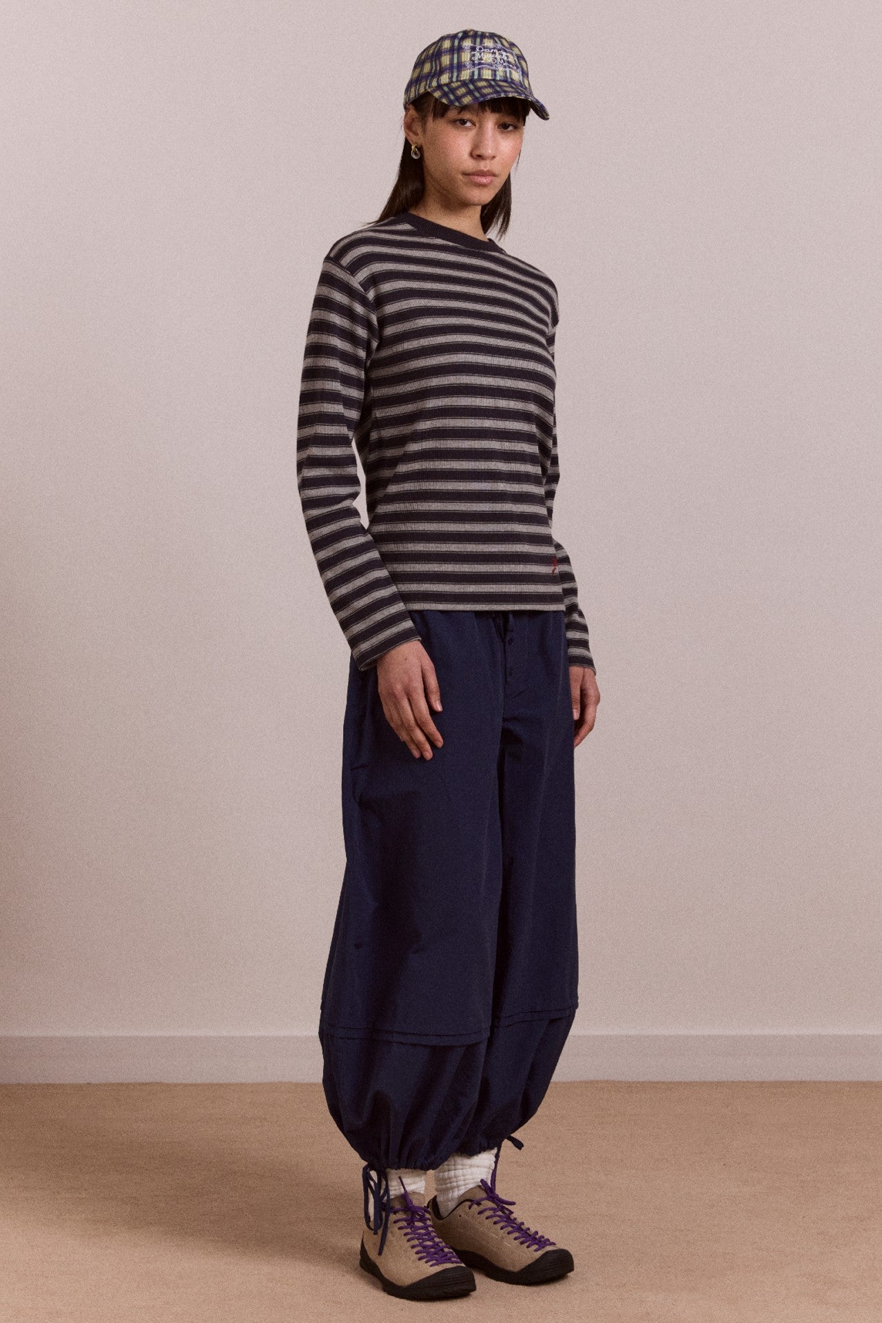 lilah fitted ls tee - grey marl stripe