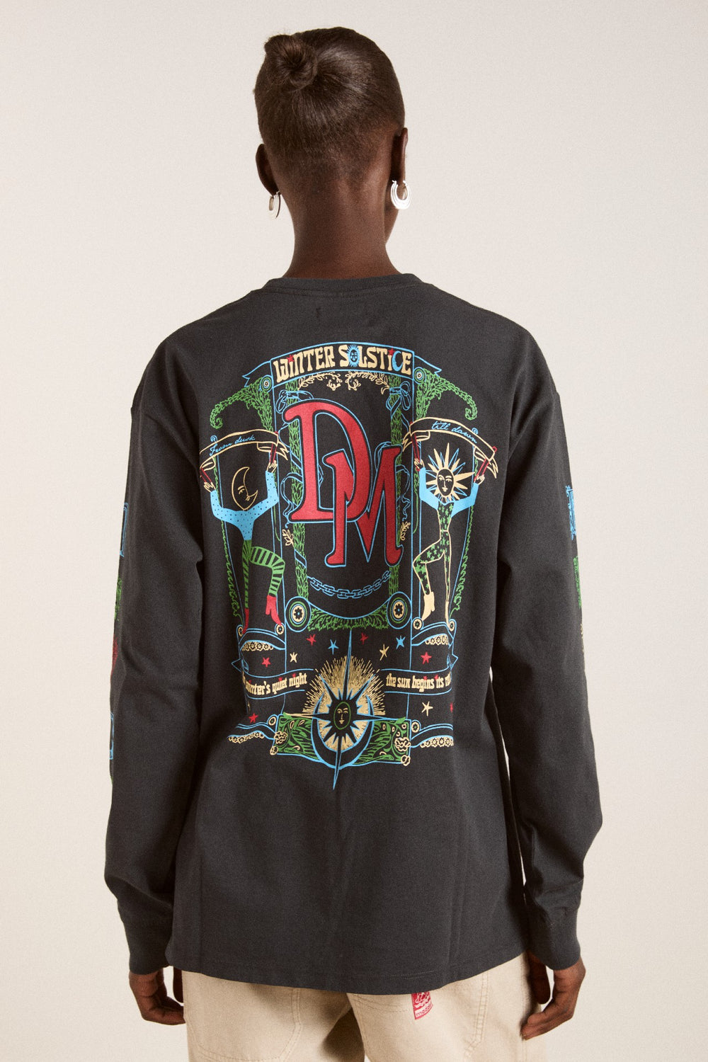 winter solstice long sleeve tee- charcoal