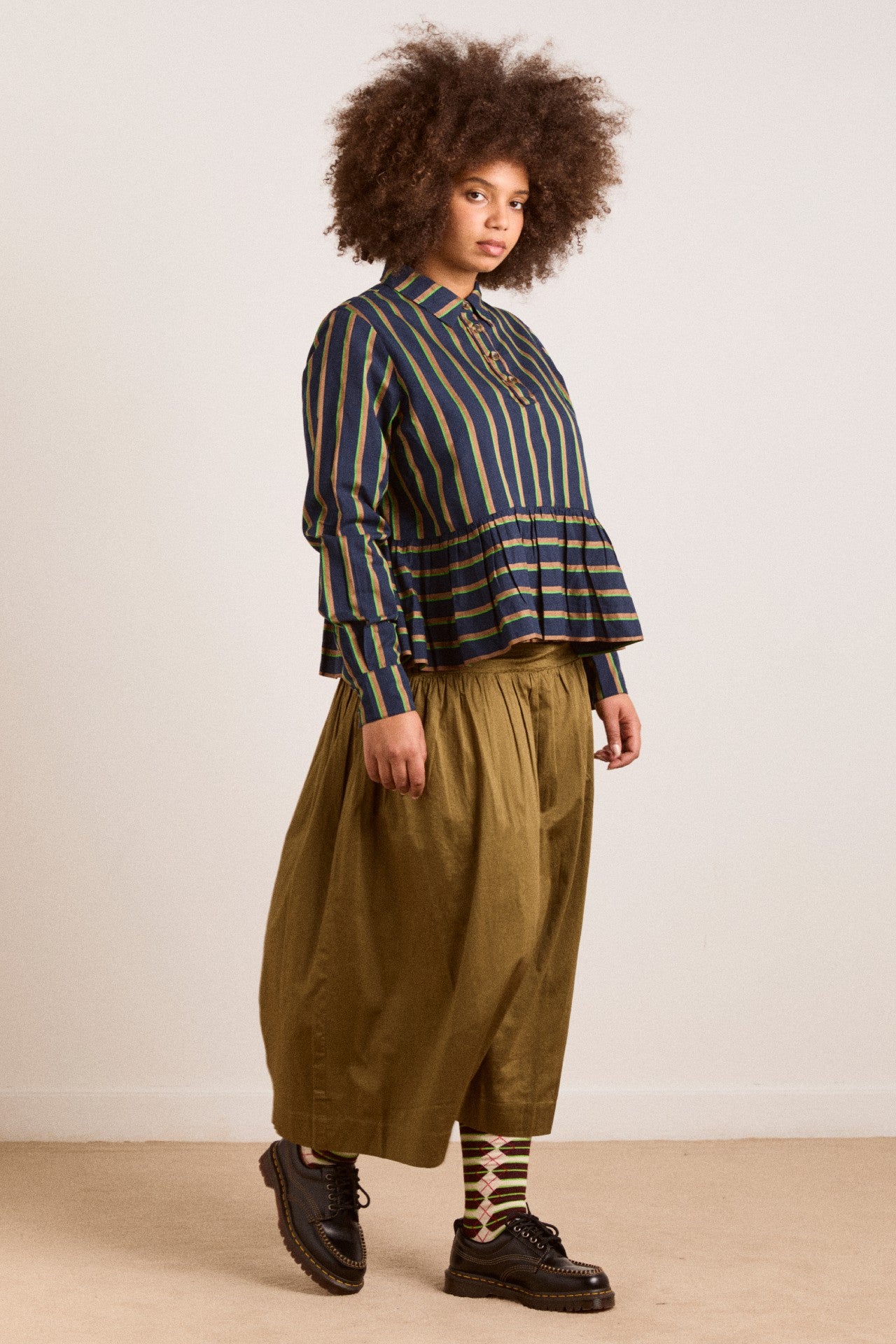 kinsley shirt - navy/green stripe