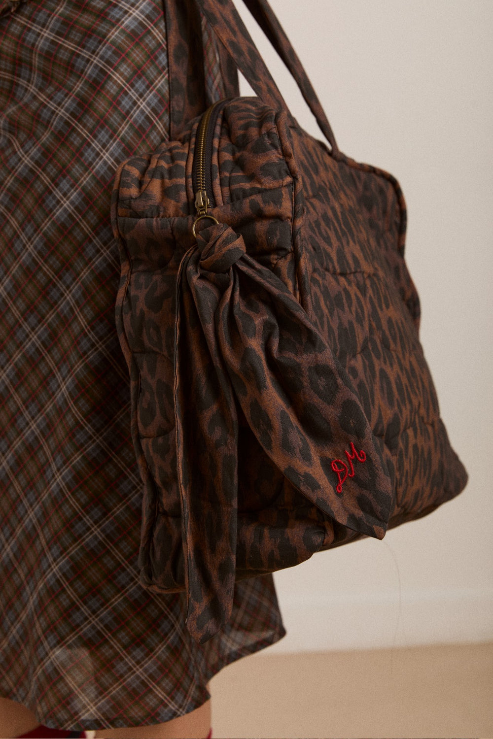 dark leopard quilted tote bag